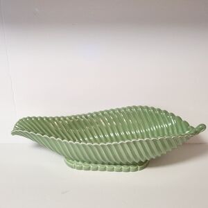 Stylish Green Leaf Ribbed Ceramic Dish Fruit Bowl